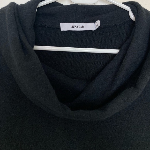 JustFab woman’s cowl neck sweater- EUC - Picture 3 of 6